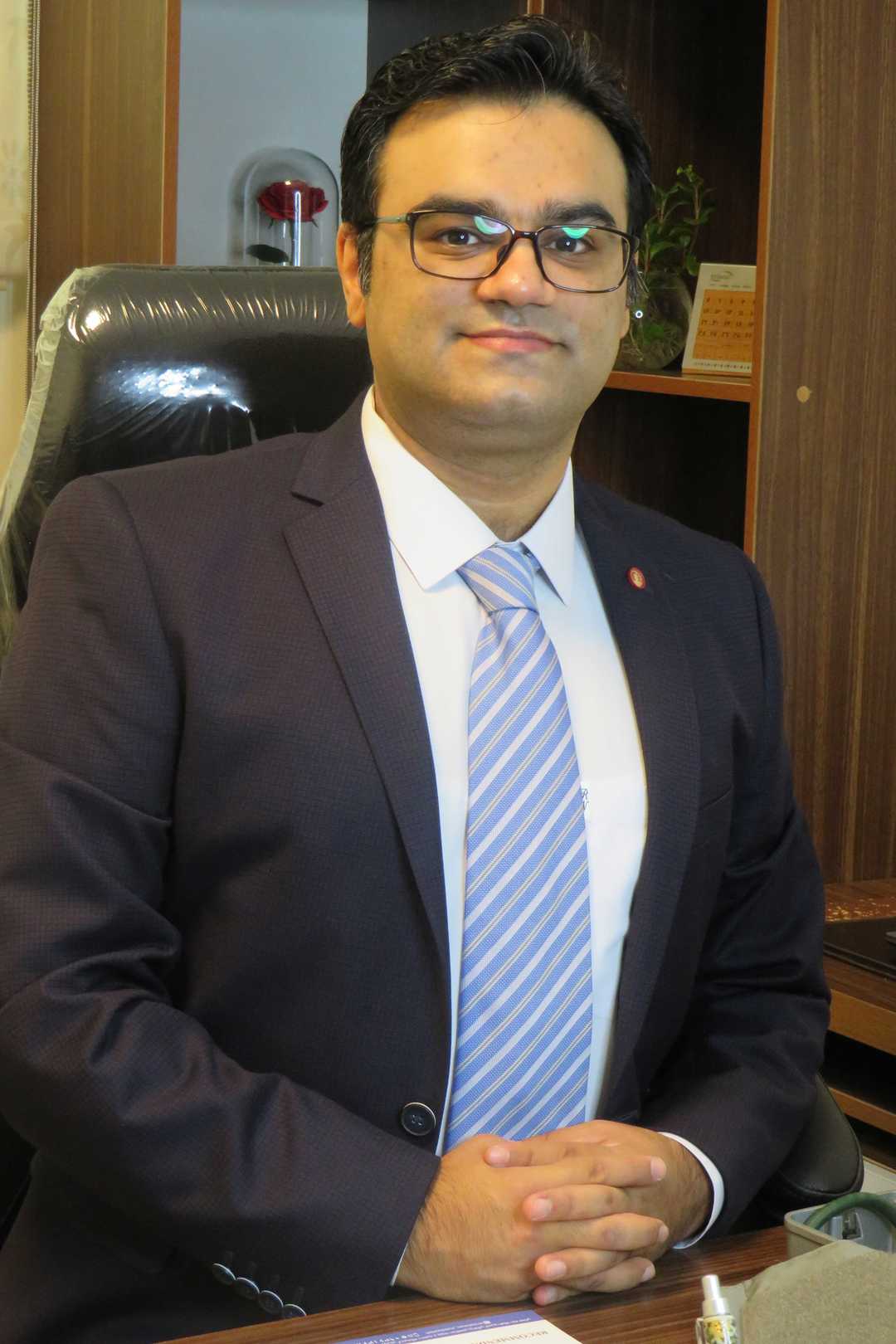 تصویر دکتر بهمن ملک زاده متخصص قلب و عروق در شیراز